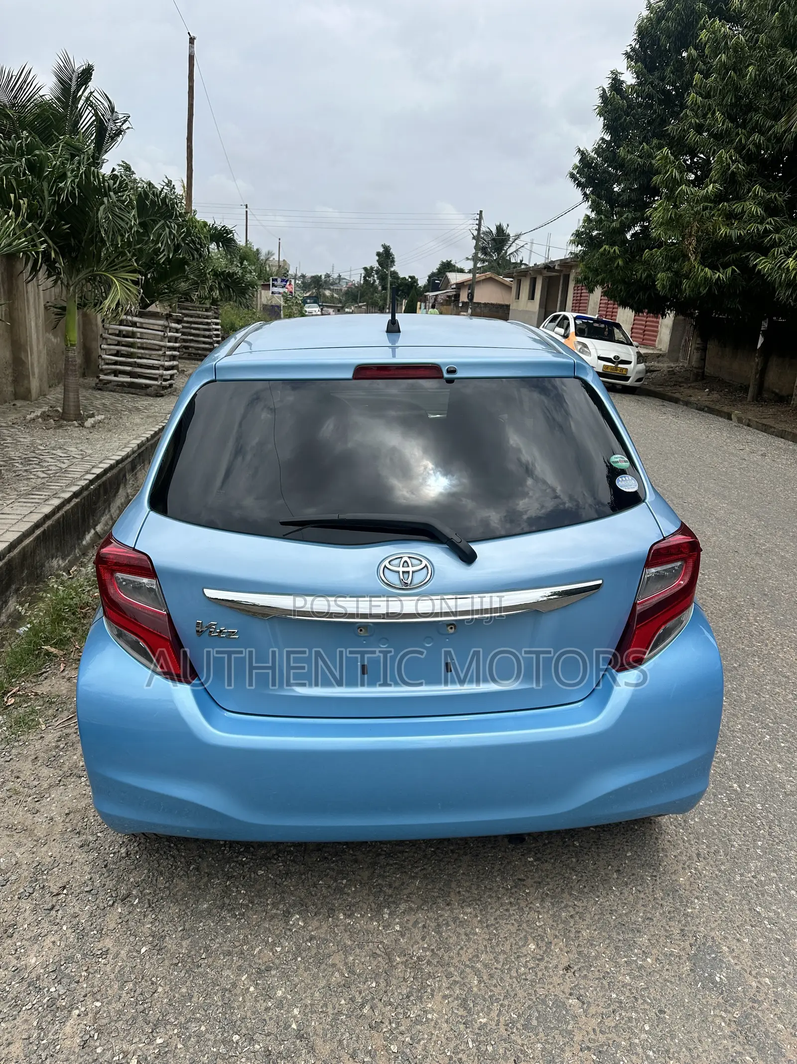 Toyota Vitz 2015 Blue