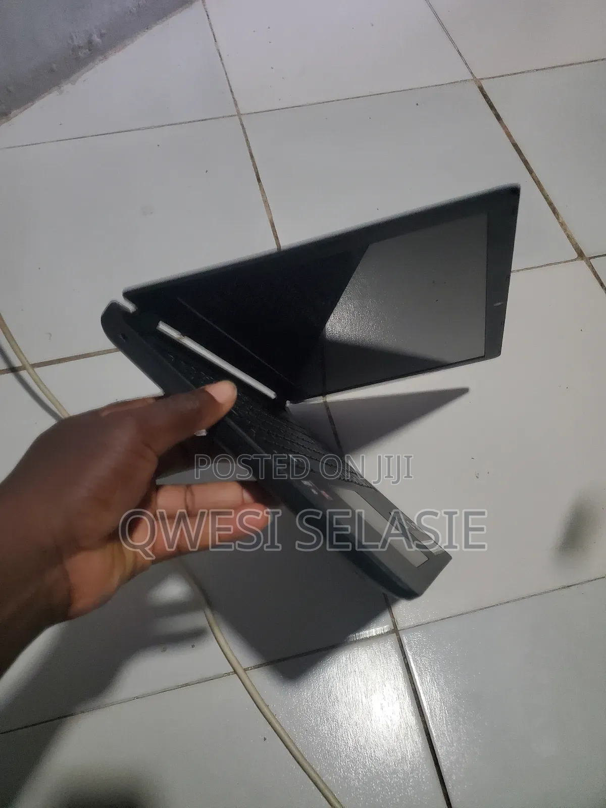 Laptop Acer Aspire ES1-523 8GB AMD Ryzen 5 HDD+SSD 500GB
