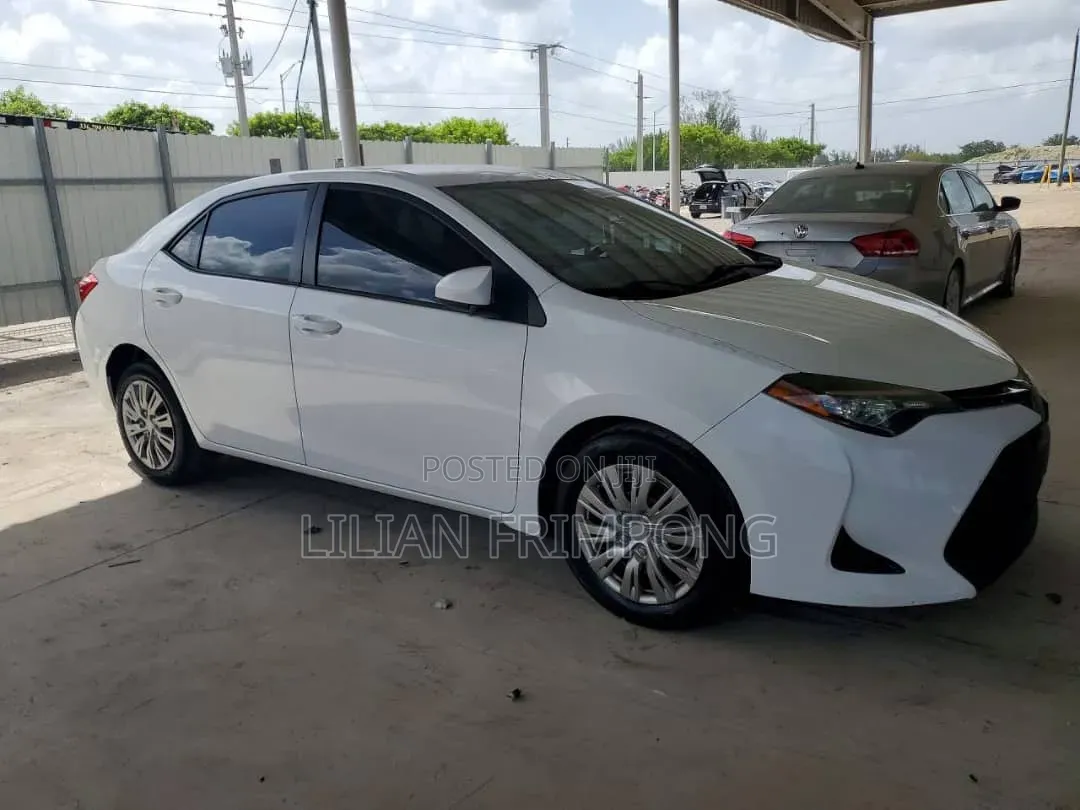 Toyota Corolla 2017 White