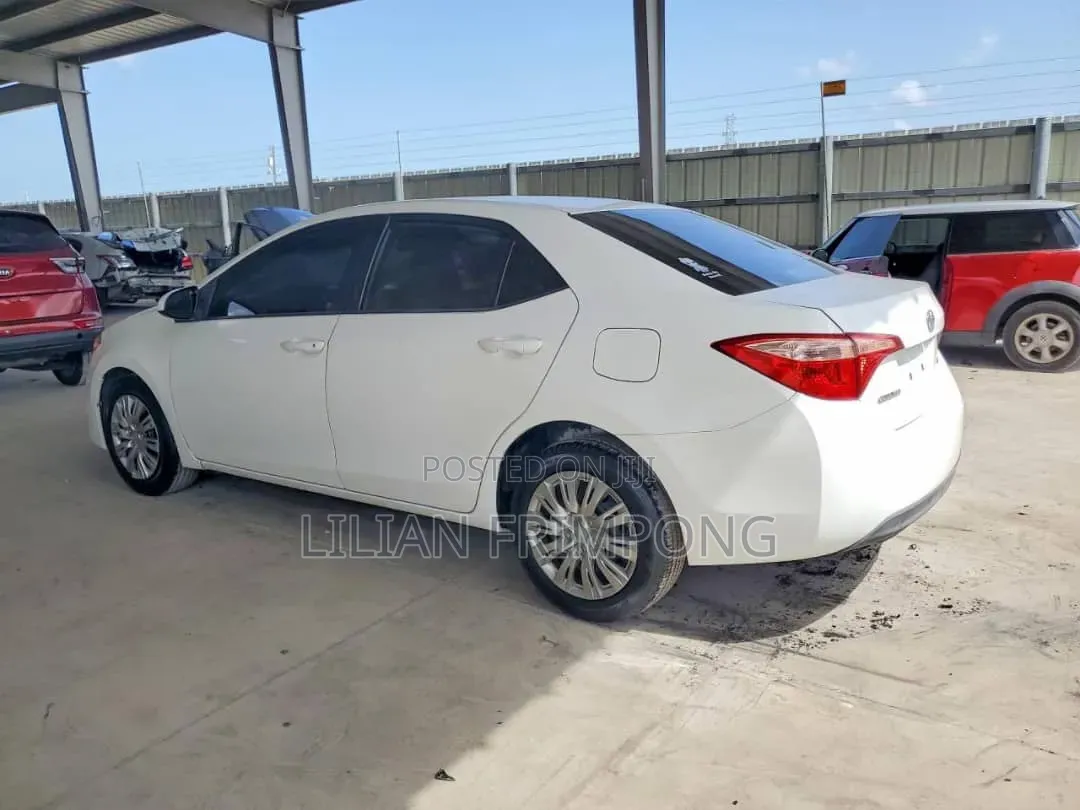 Toyota Corolla 2017 White