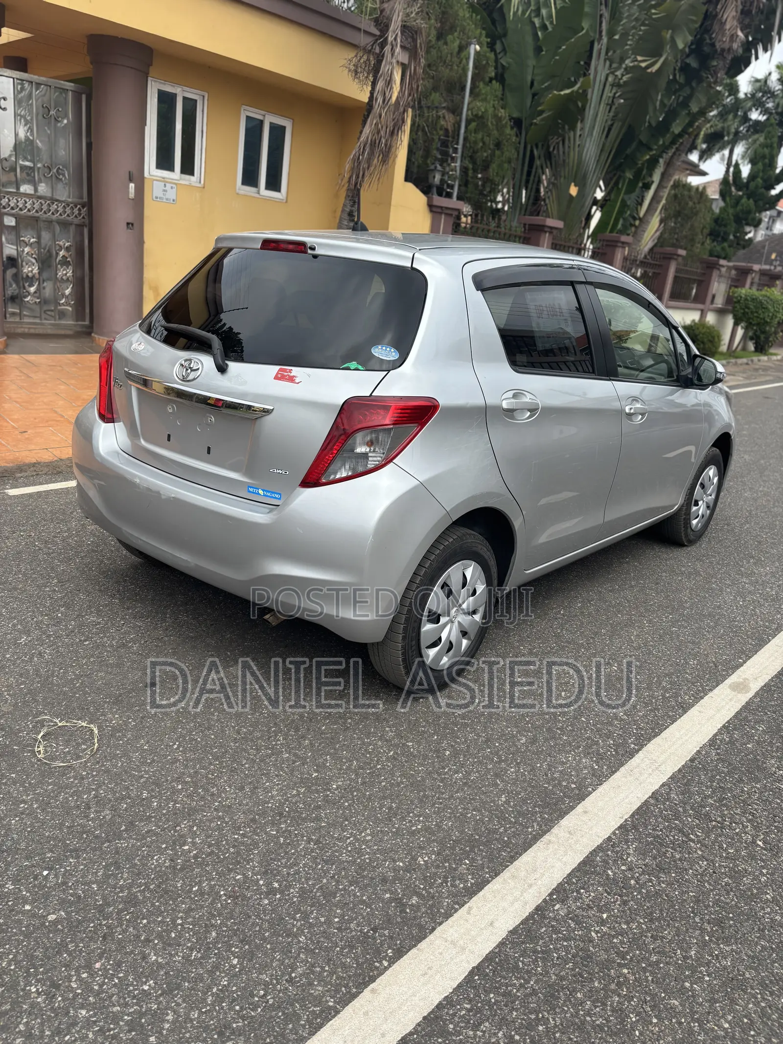Toyota Vitz 1.3 AWD 5dr 2014 Silver