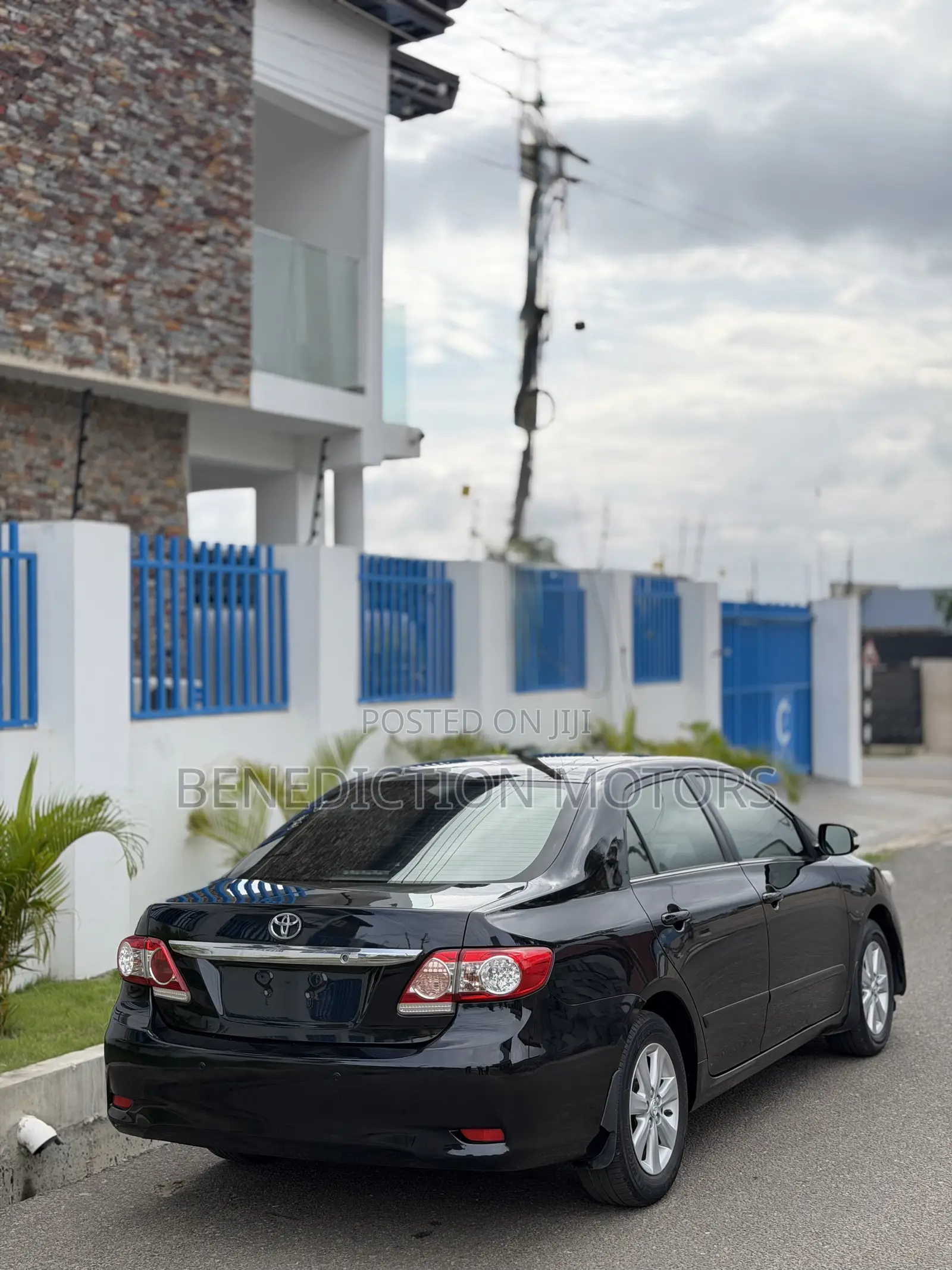 Toyota Corolla LE 4dr Sedan (1.8L 4cyl 4A) 2012 Black