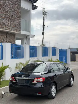 Toyota Corolla LE 4dr Sedan (1.8L 4cyl 4A) 2012 Black