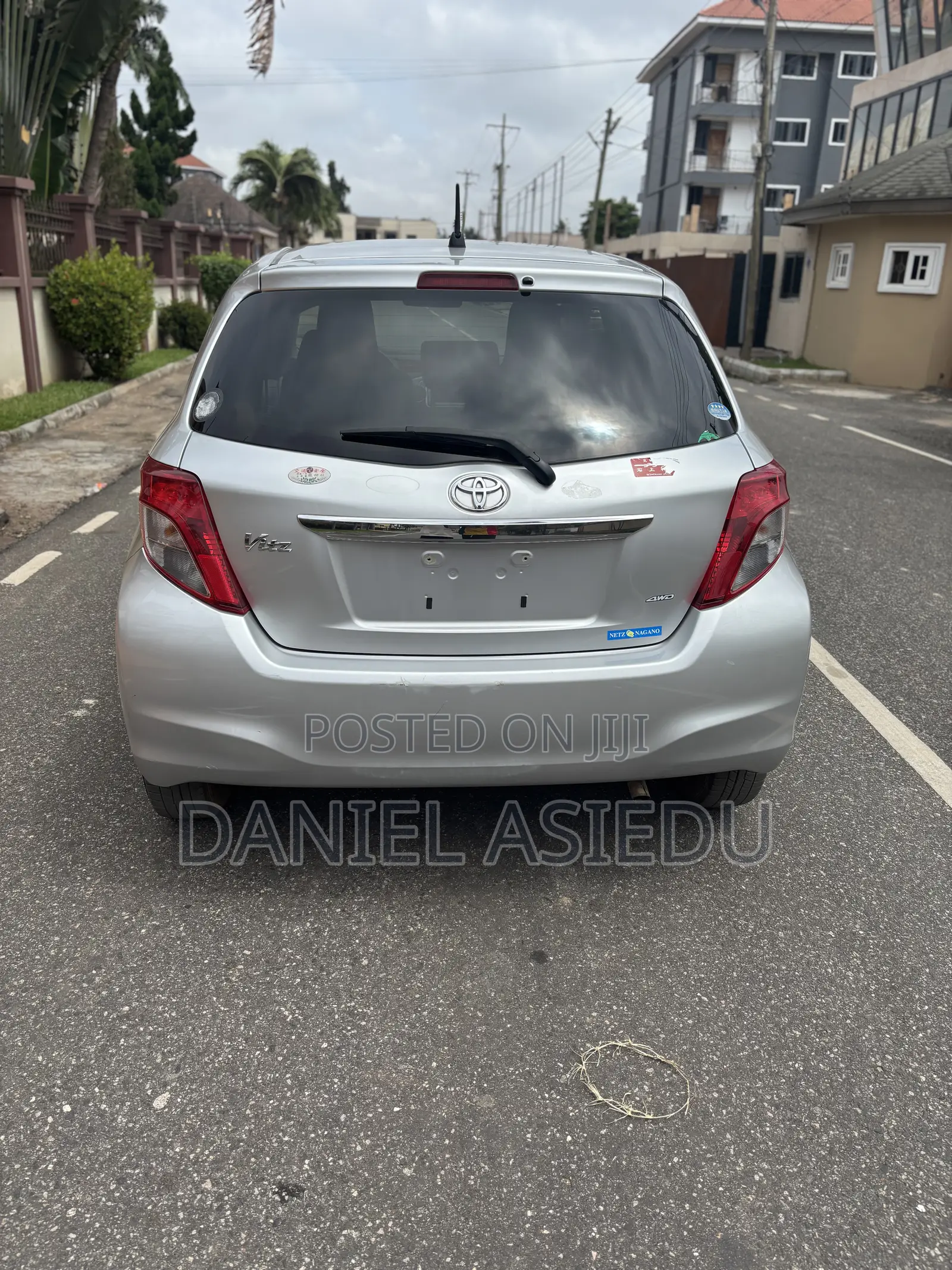 Toyota Vitz 1.3 AWD 5dr 2014 Silver