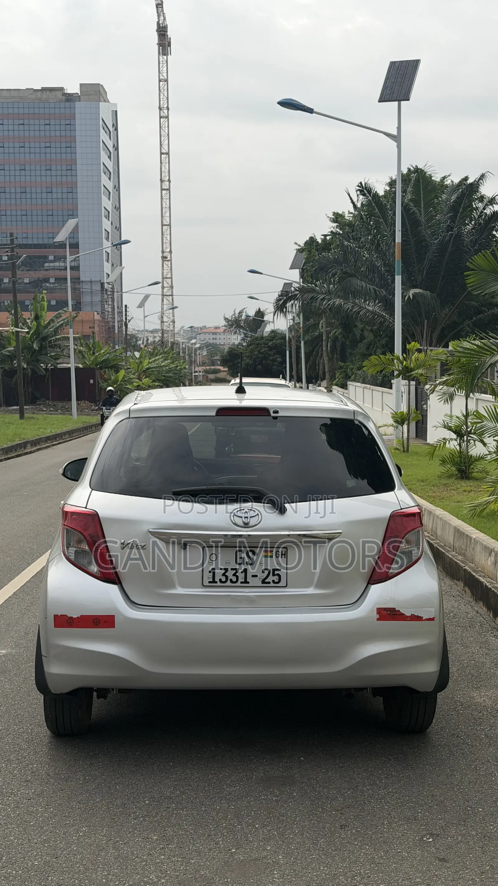Toyota Vitz 1.0 FWD 5dr 2013 Gray