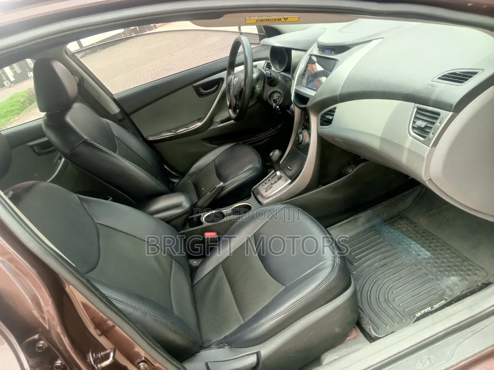 Hyundai Elantra 2012 Brown