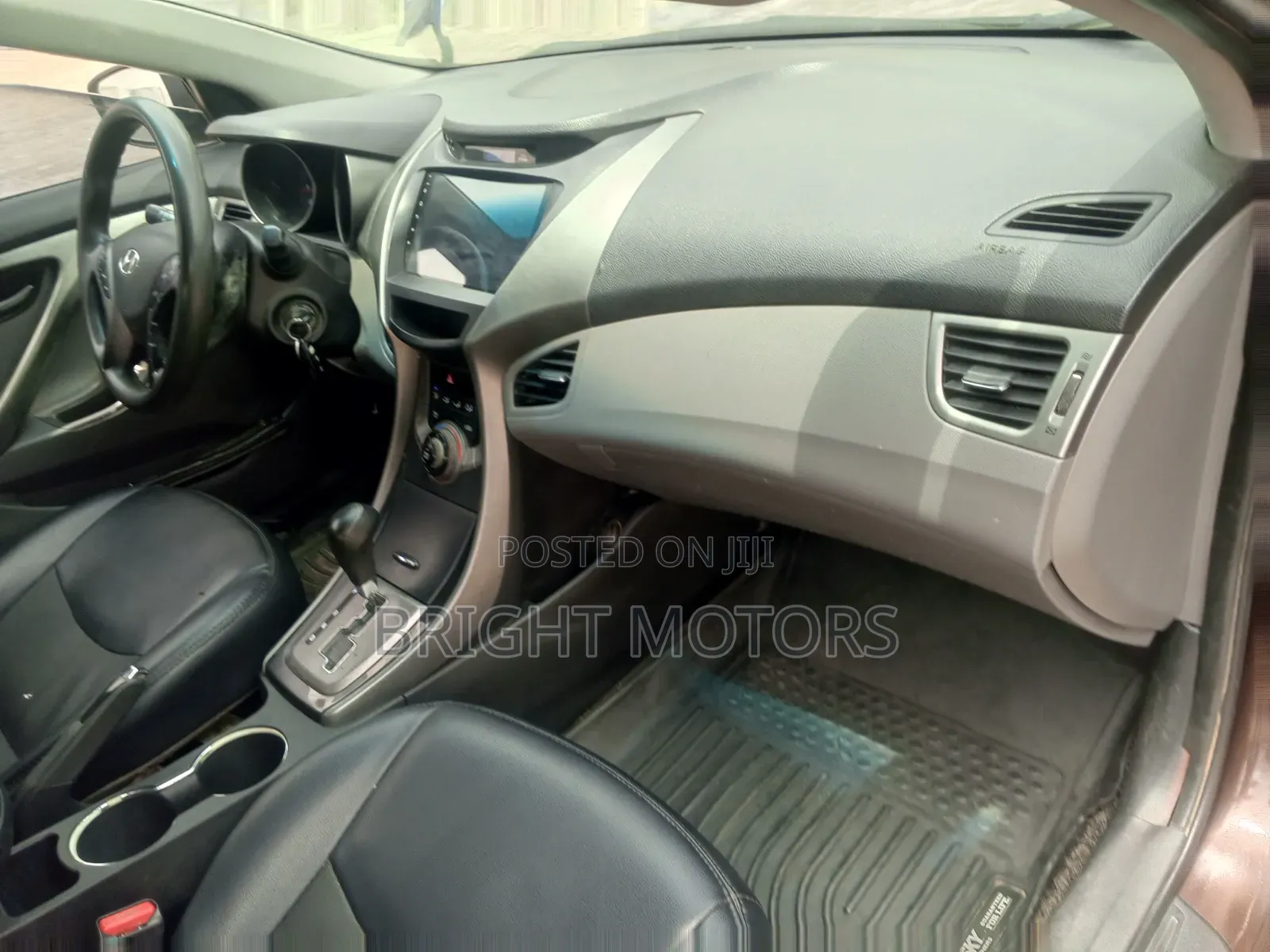 Hyundai Elantra 2012 Brown