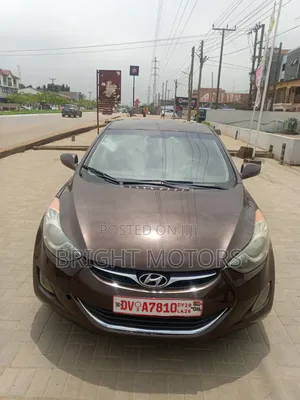 Hyundai Elantra 2012 Brown