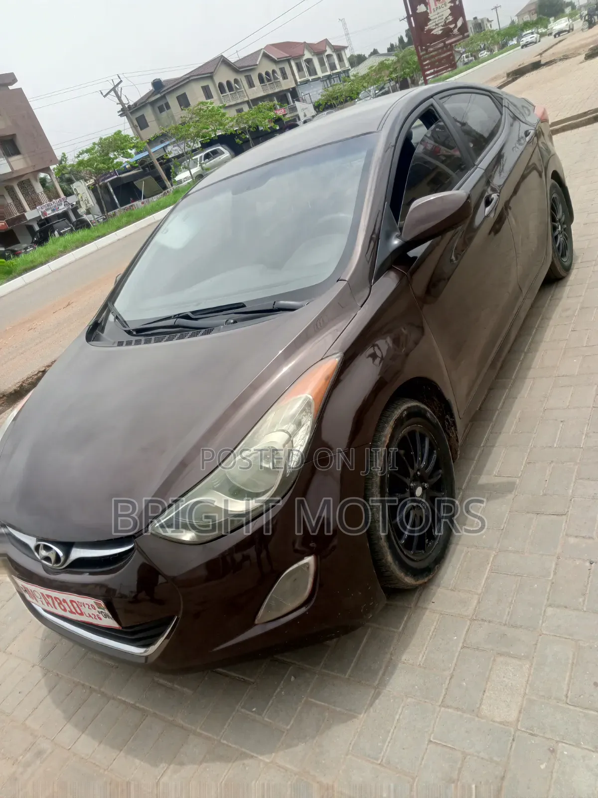 Hyundai Elantra 2012 Brown