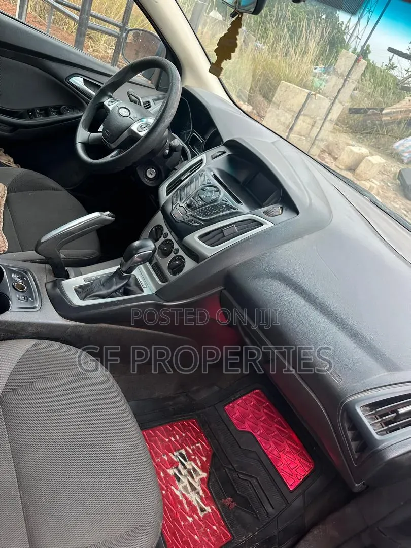 Ford Focus 2013 Silver