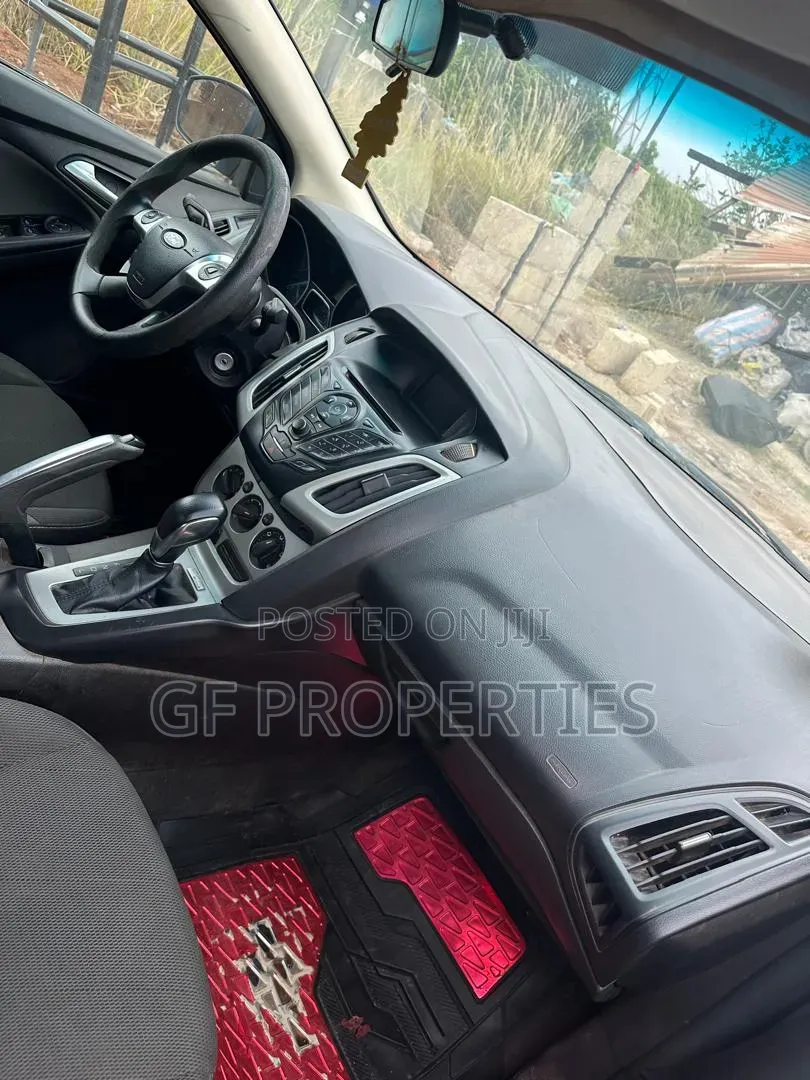 Ford Focus 2013 Silver
