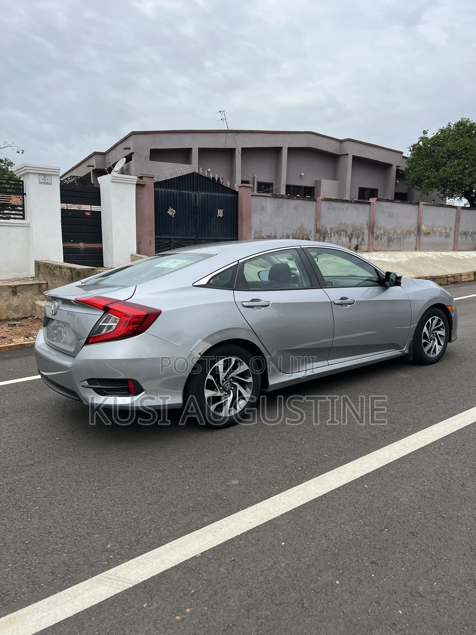 Honda Civic EX-L 4dr Sedan (1.5L 4cyl) 2016 Gray