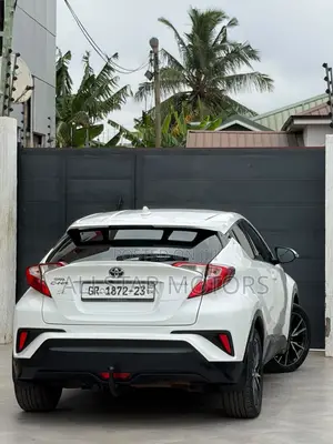 Toyota C-HR Limited FWD 2019 White