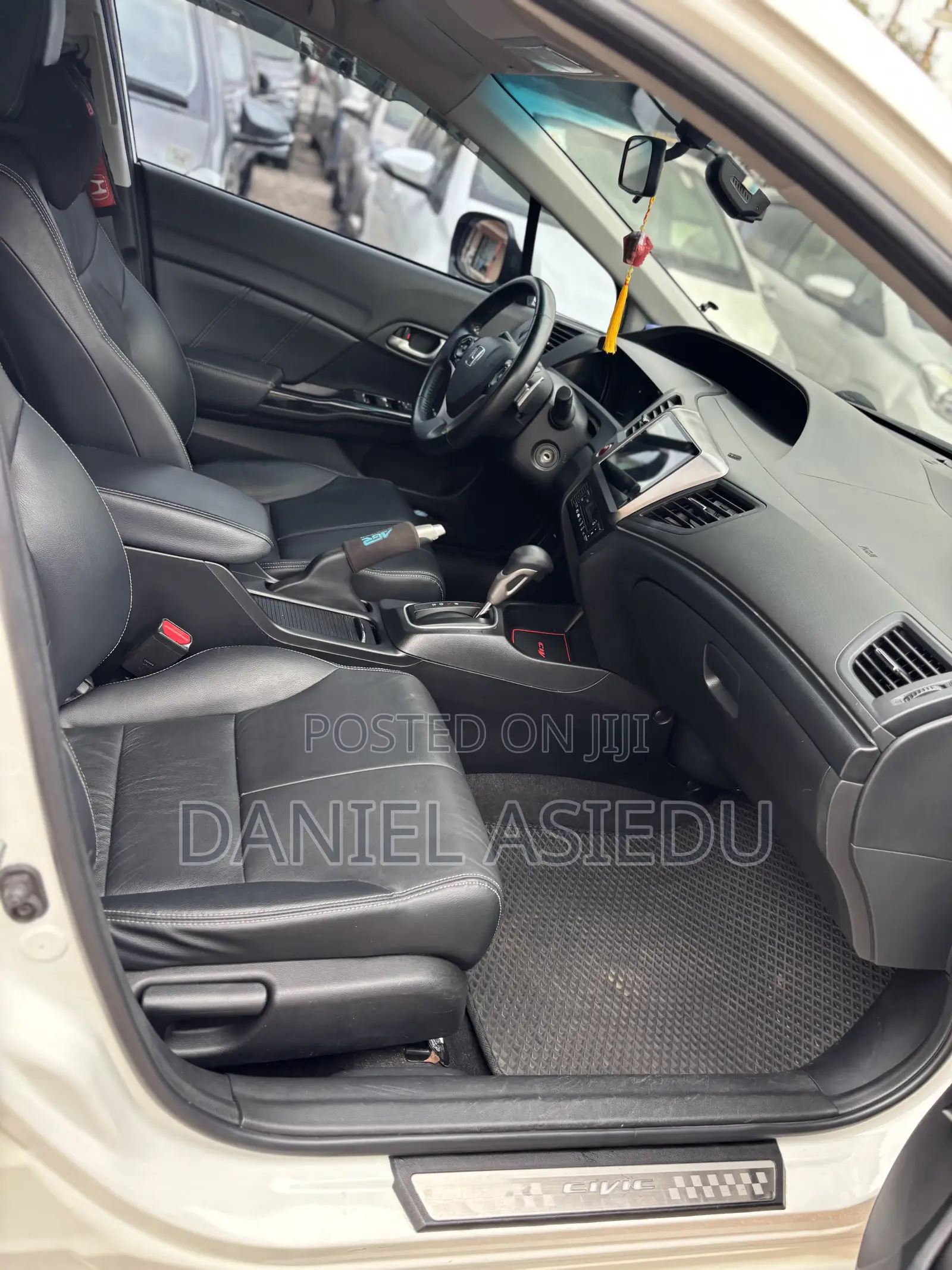 Honda Civic EX-L 4dr Sedan w/Nav (1.8L 4cyl CVT) 2014 White