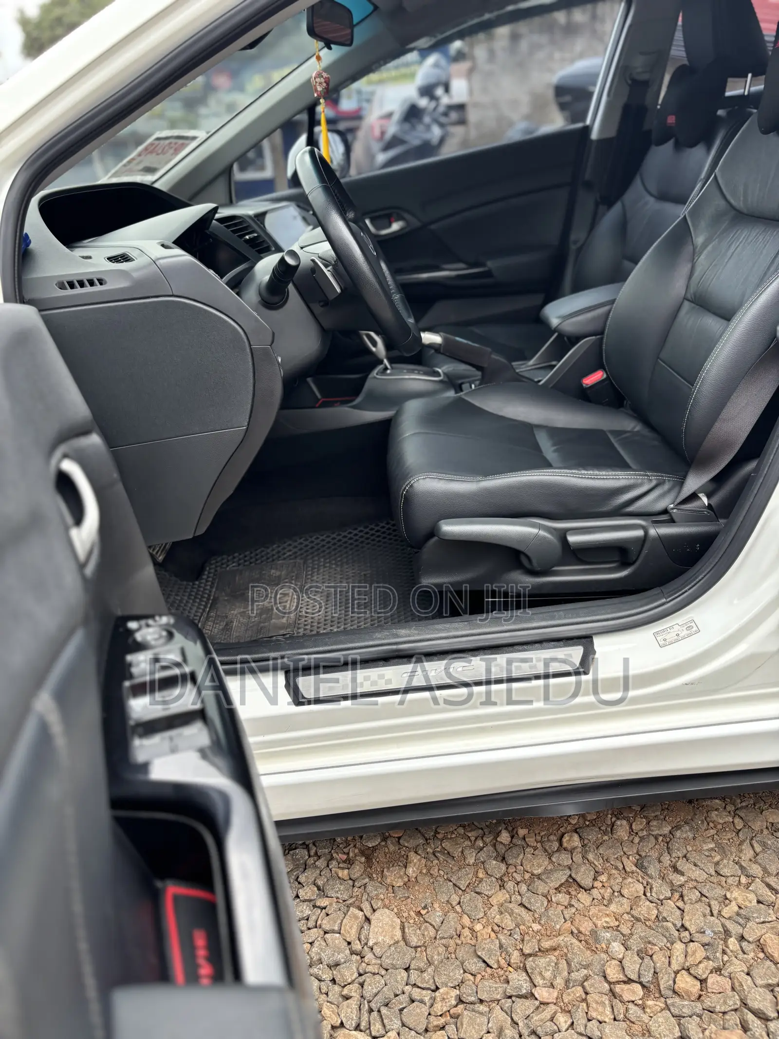 Honda Civic EX-L 4dr Sedan w/Nav (1.8L 4cyl CVT) 2014 White