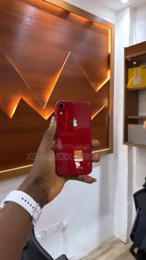 Apple iPhone XR 64 GB Red