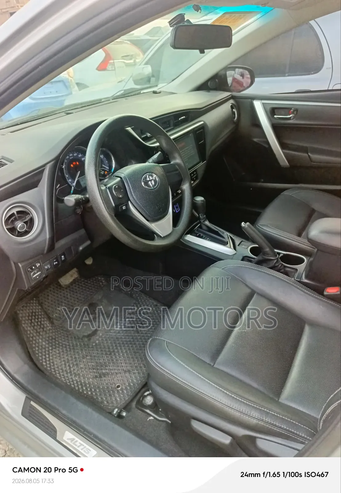 Toyota Corolla Altis 2018 Silver