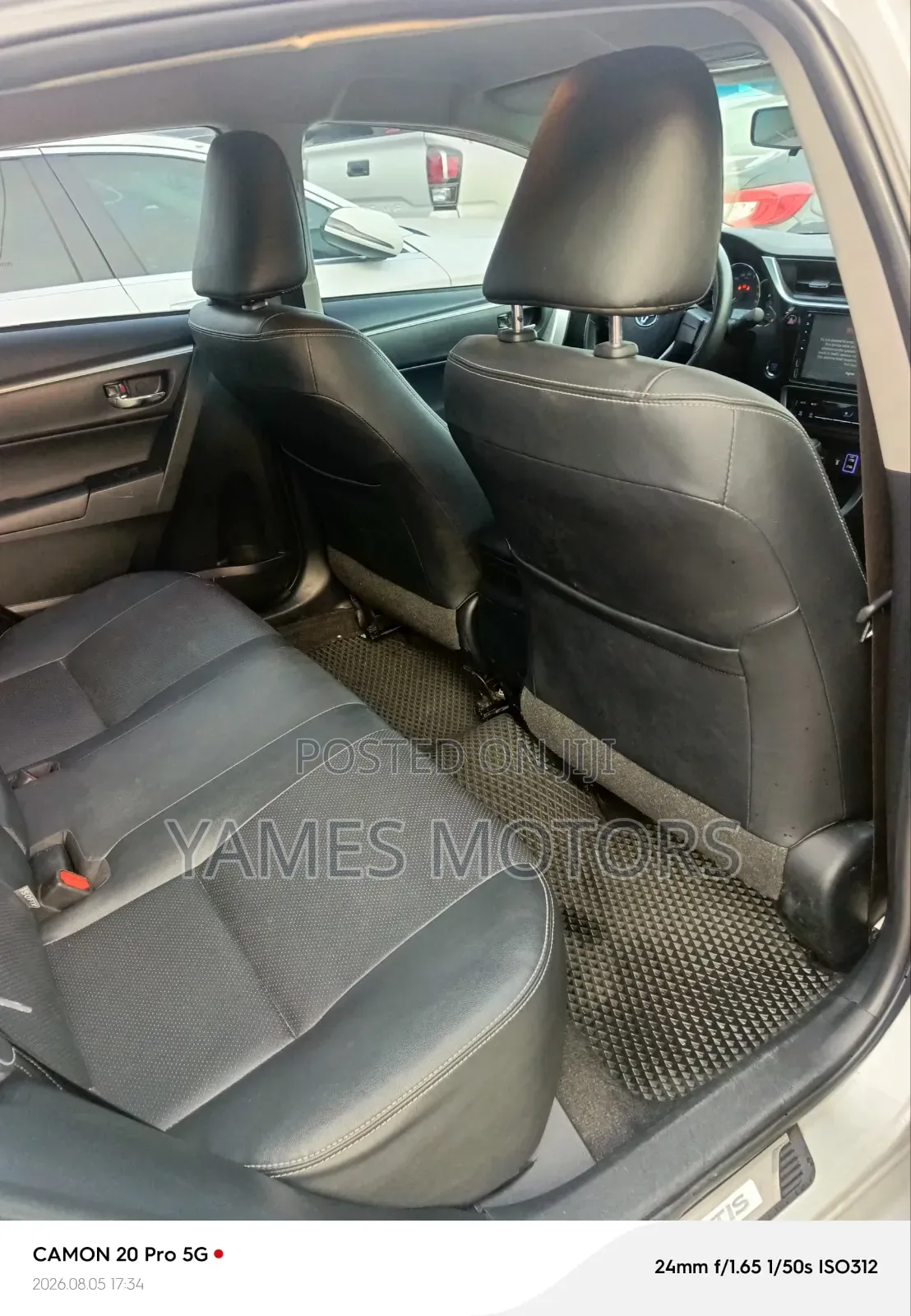 Toyota Corolla Altis 2018 Silver
