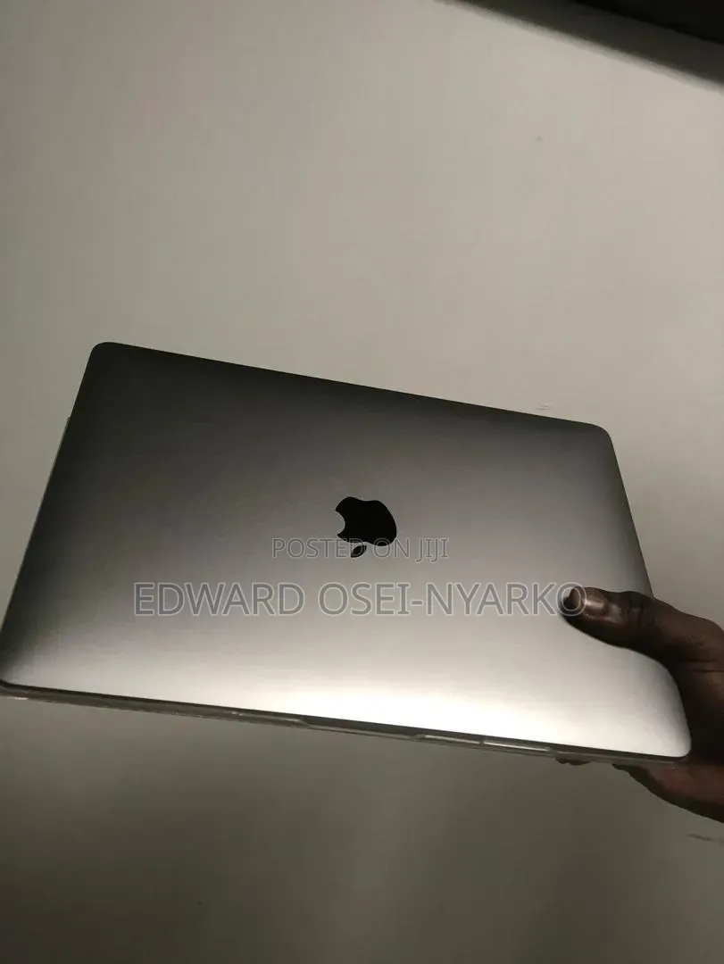 Laptop Apple MacBook Pro 2020 8GB Apple M1 Pro SSD 256GB