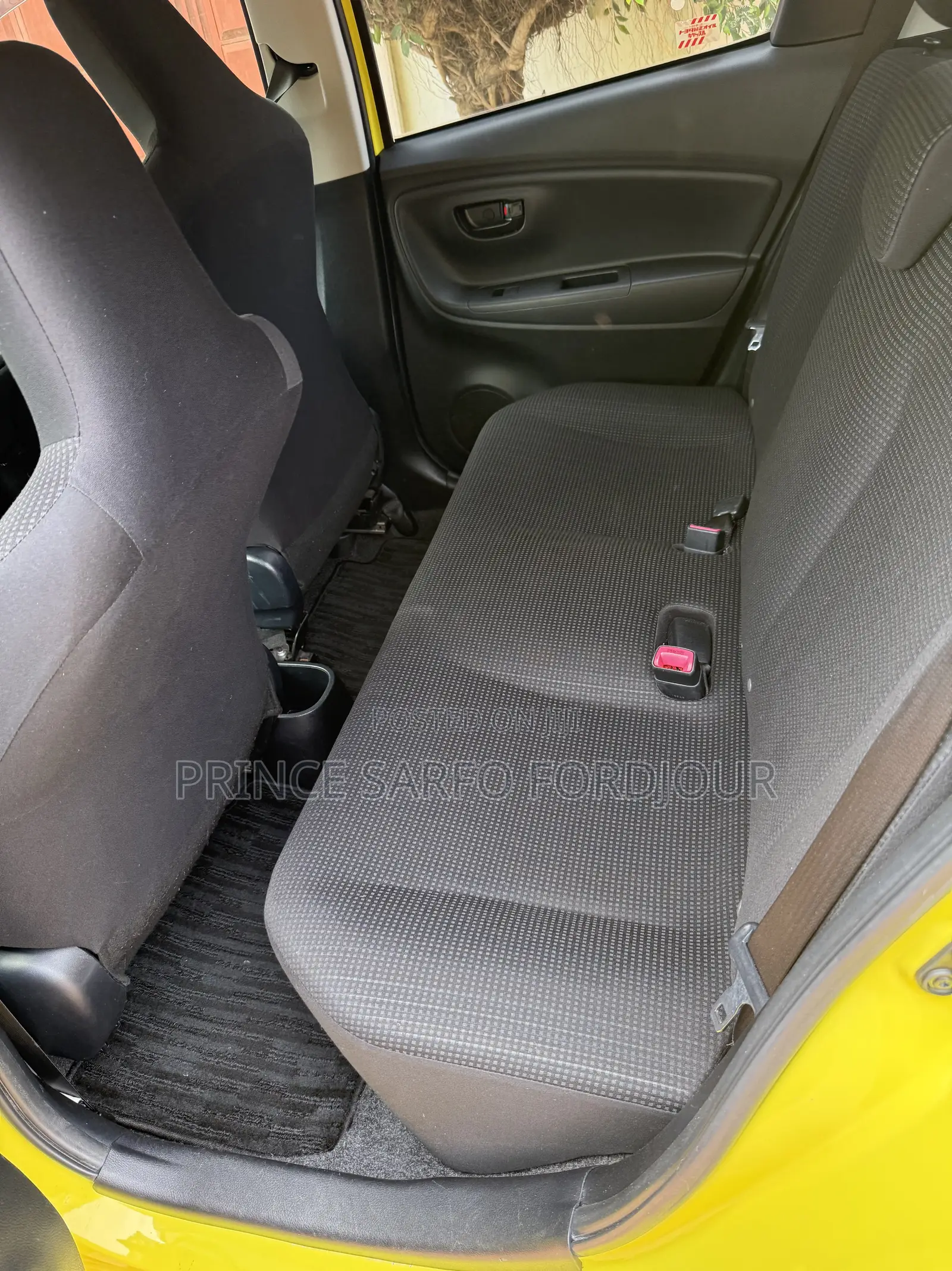 Toyota Vitz 2015 Yellow