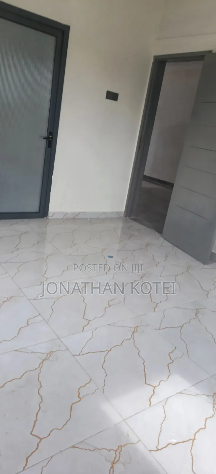 2bdrm Apartment in Bushroad, New Town for rent