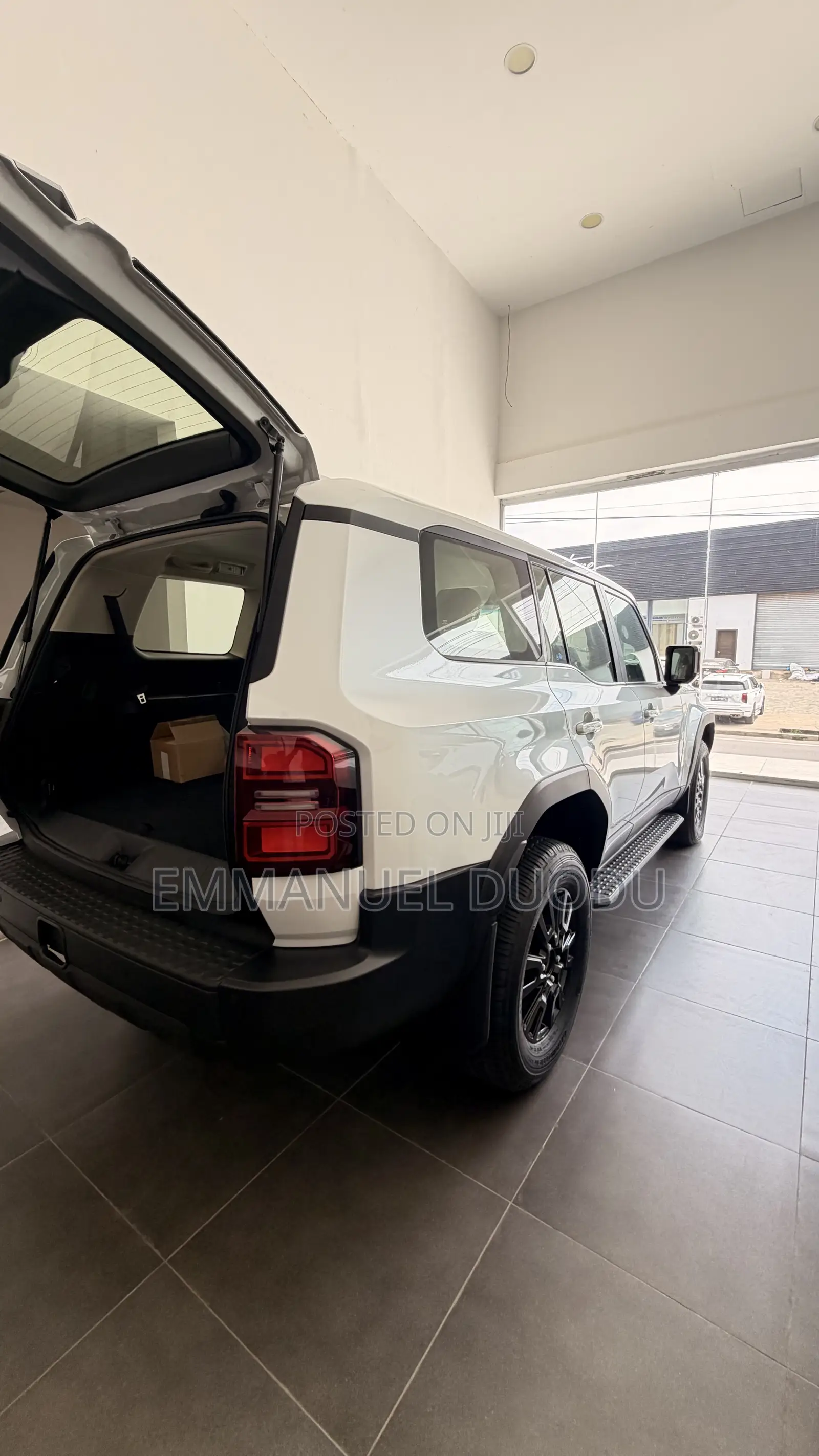 New Toyota Land Cruiser Prado 2.4 Hybrid 2024 White