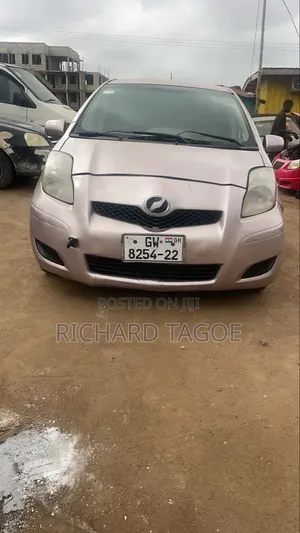Toyota Vitz 2010