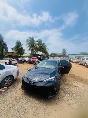 Toyota Corolla 2015 Black