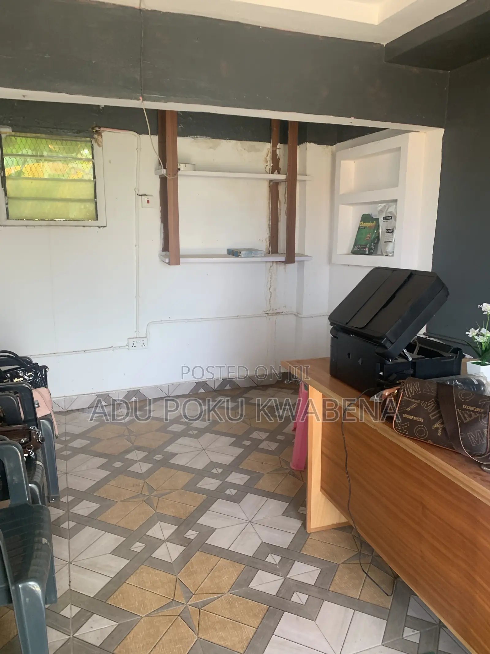 Shop for Rent 2 Years at Santasi TUC (OPPOSITE PUBLIC SERVICE)NO AGENT