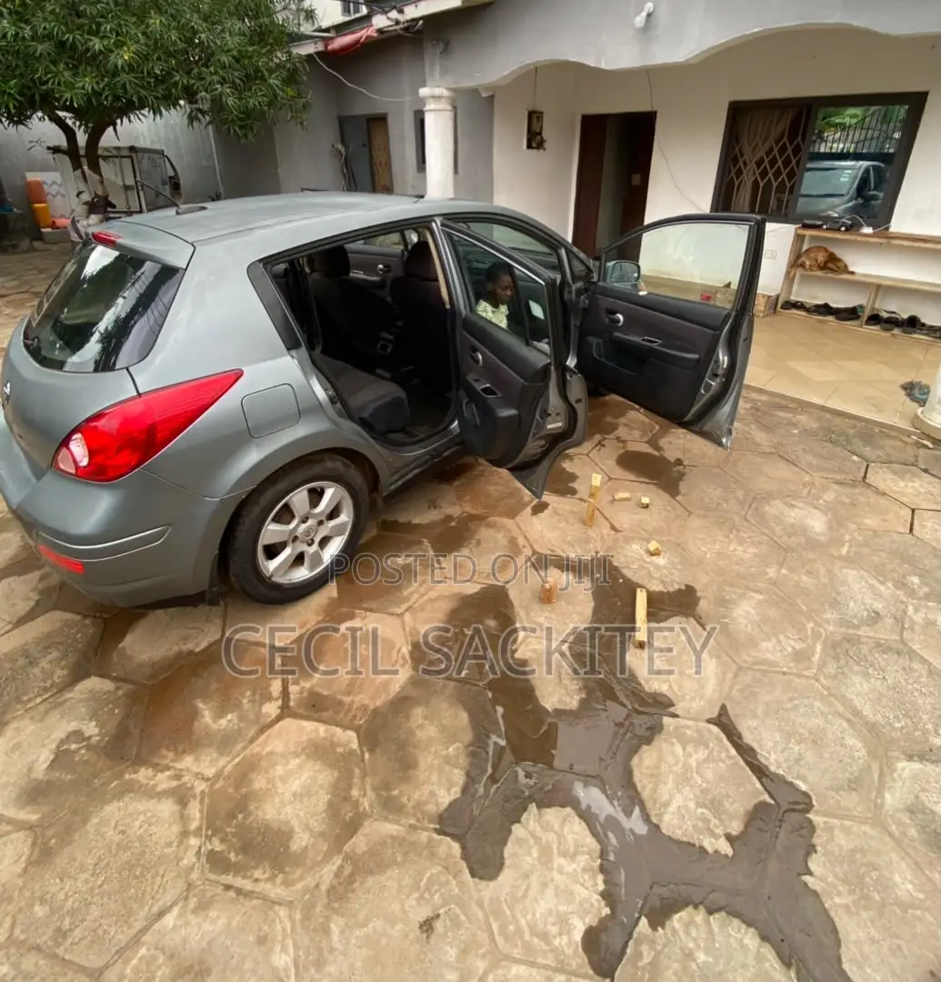 Nissan Versa 2007