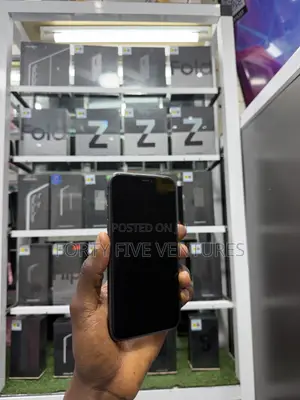 Apple iPhone 11 64 GB Black