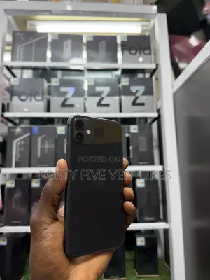 Apple iPhone 11 64 GB Black