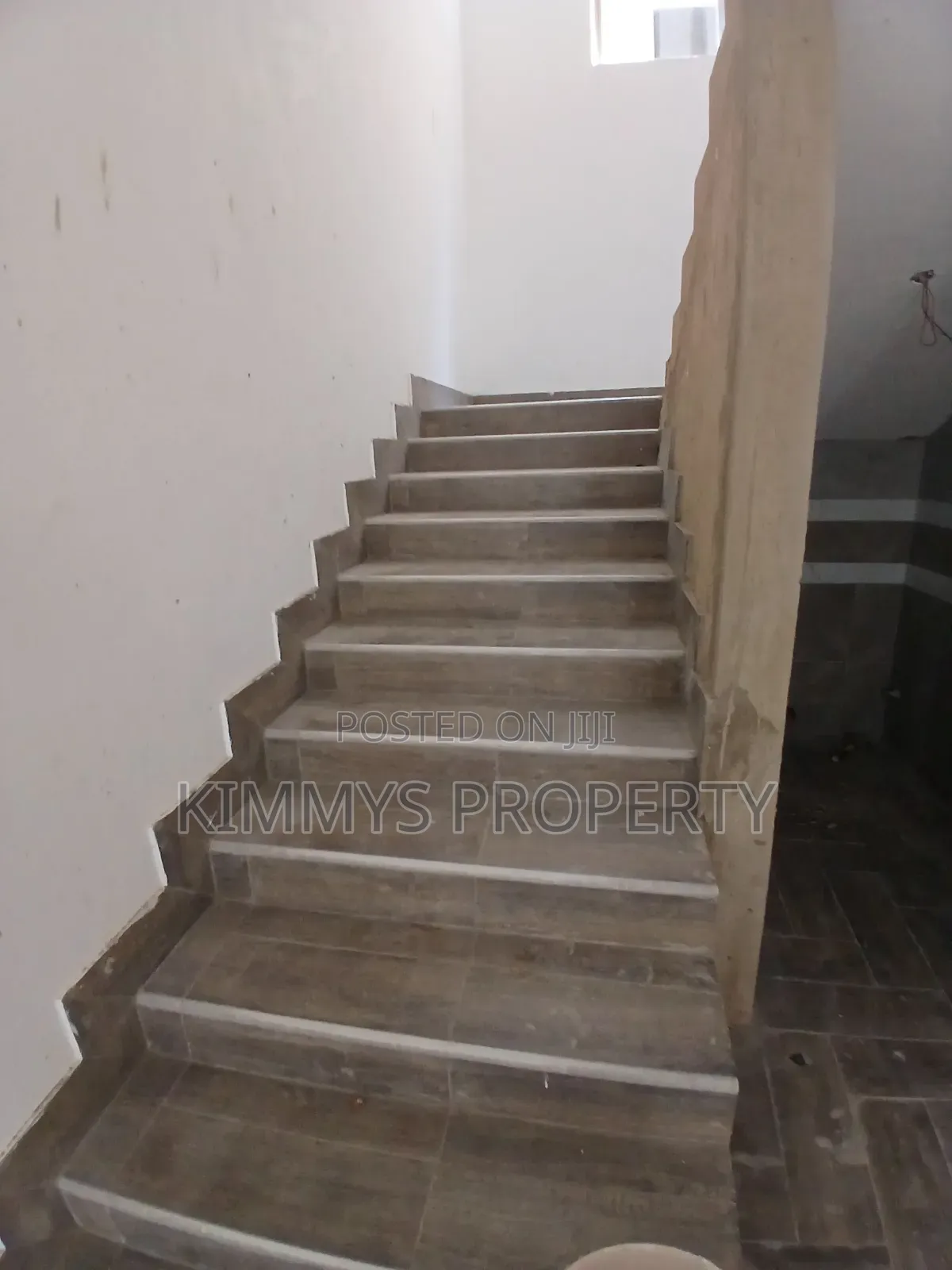 4bdrm Mansion in Adjiriganor, Otano for sale