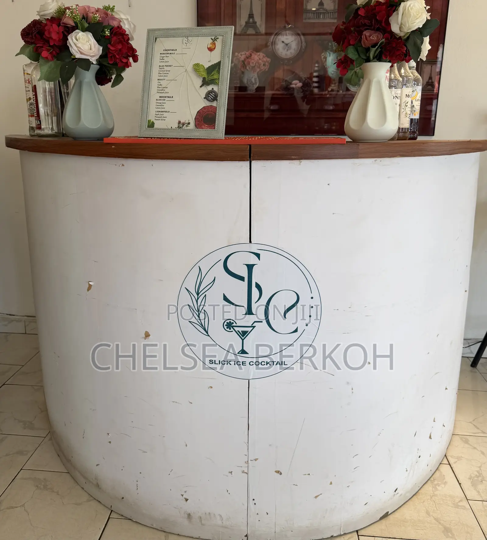 Mobile Cocktail Bars Stand