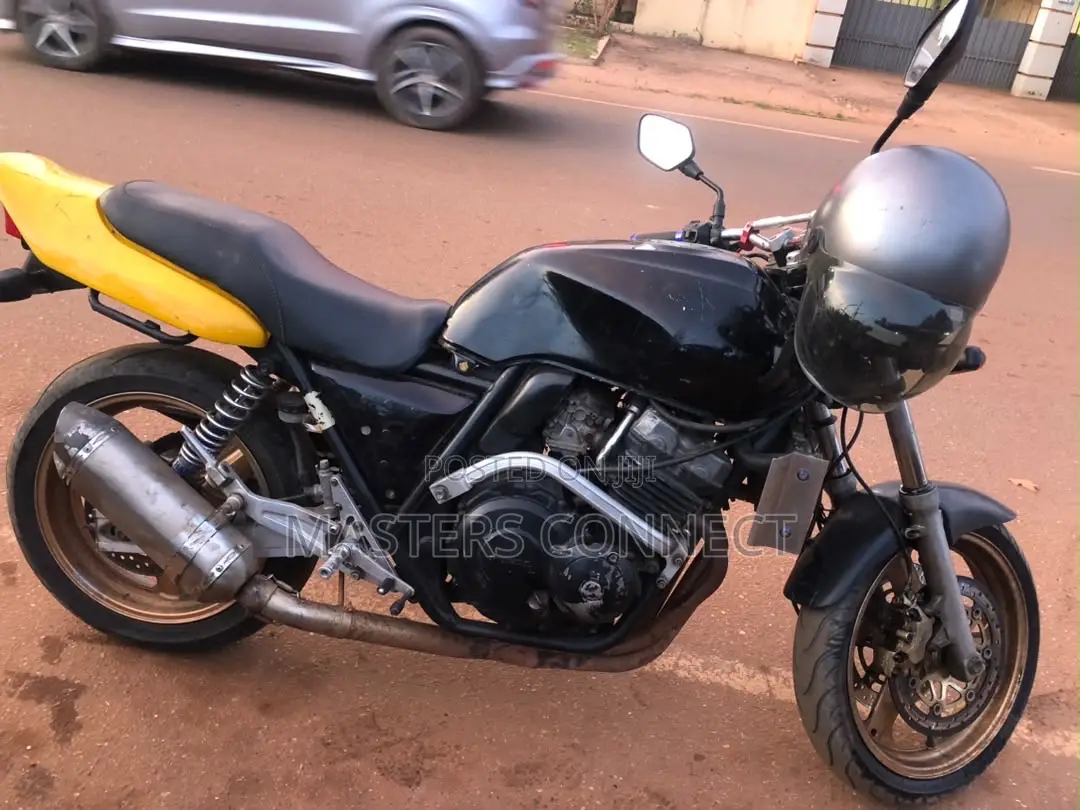Honda CB 2006 Black