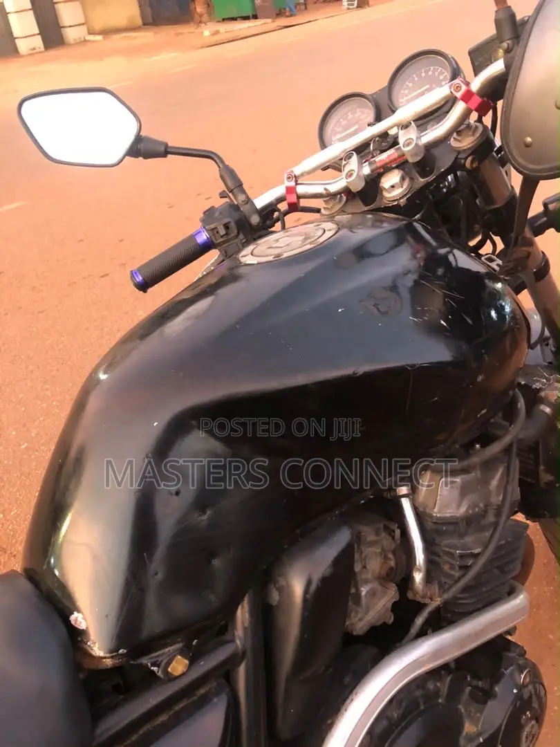 Honda CB 2006 Black