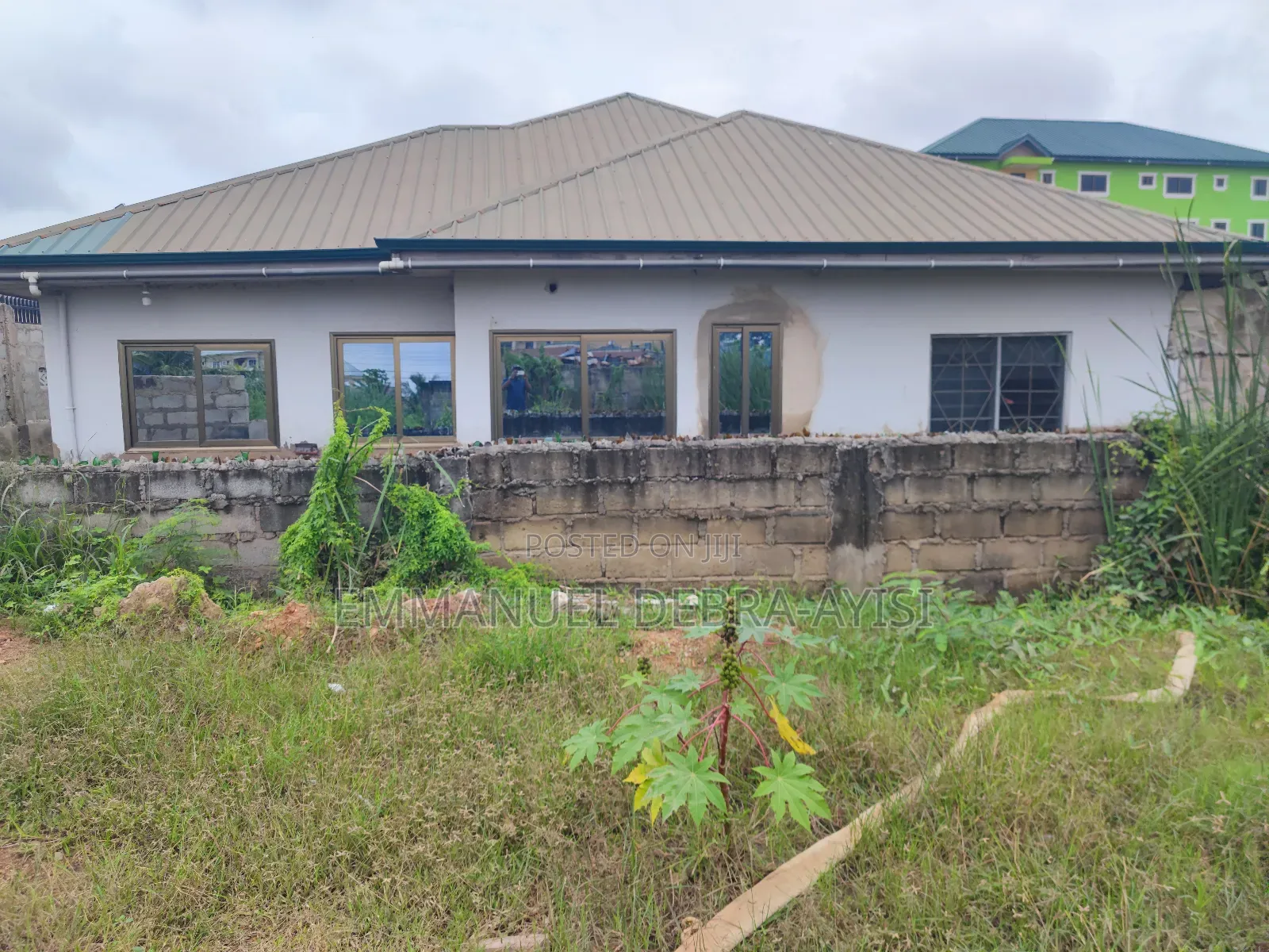 6bdrm House in Dansoman Apartments, Keep Fit for sale