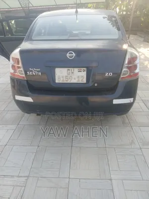 Nissan Versa 2010 Blue