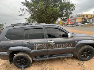 Toyota Land Cruiser Prado 2010 Gray