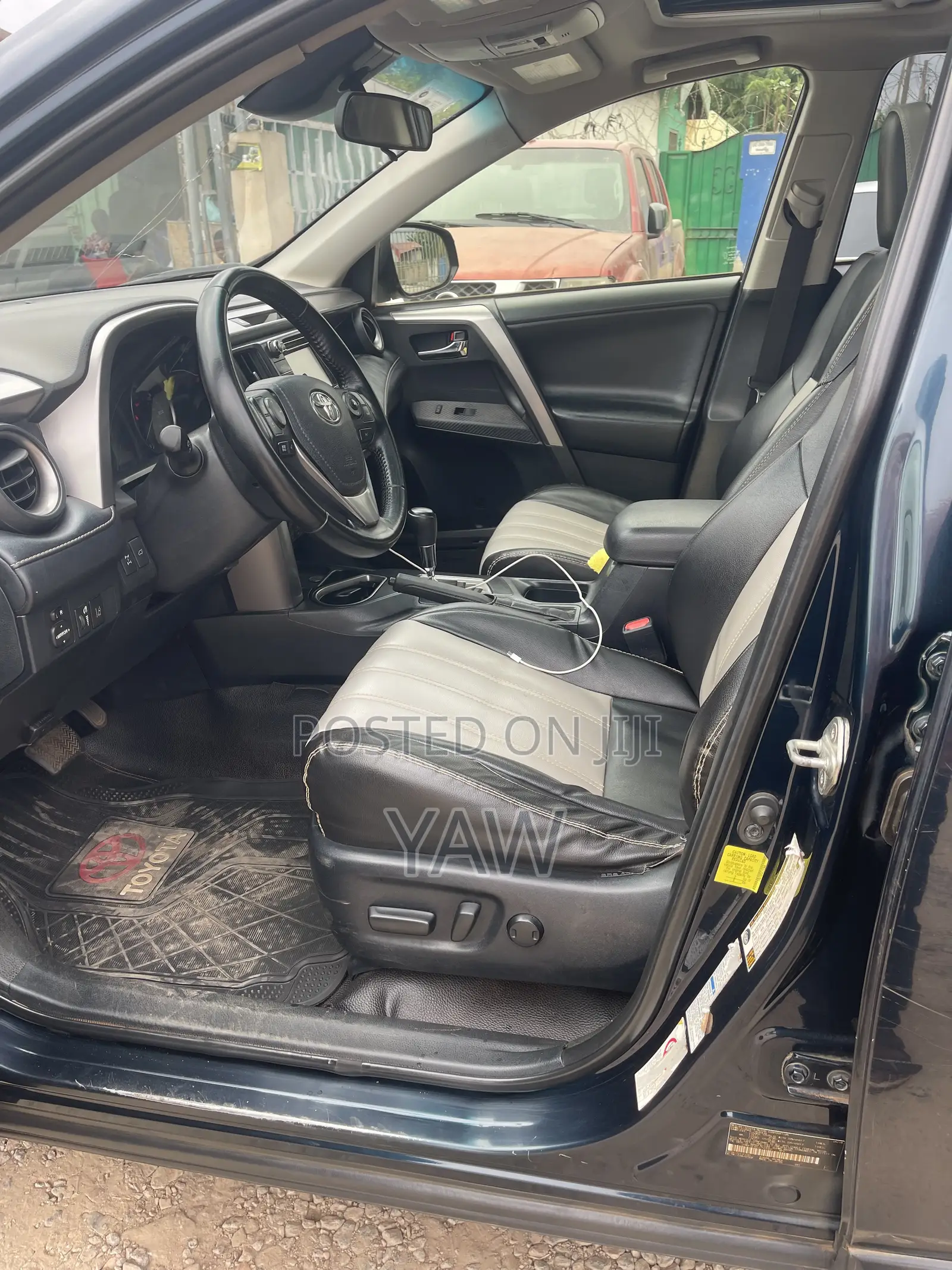 Toyota RAV4 Limited AWD 2019 Green