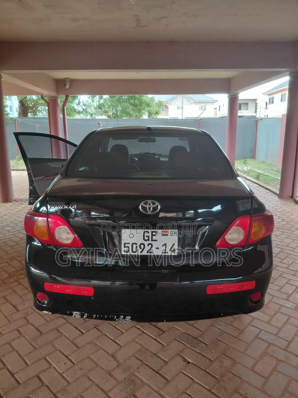 Toyota Corolla XLE 4dr Sedan (1.8L 4cyl 4A) 2010 Black
