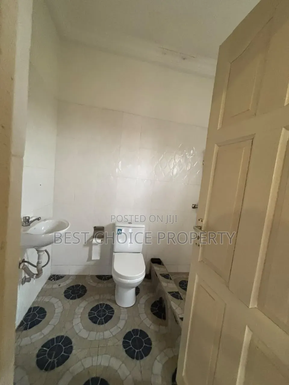 3bdrm Apartment in New Legon for rent
