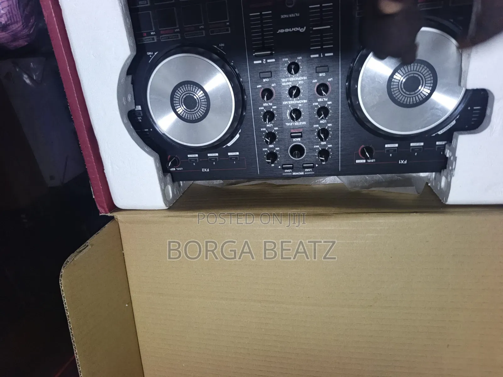 Pioneer DJ DDJ-SB2 Controller