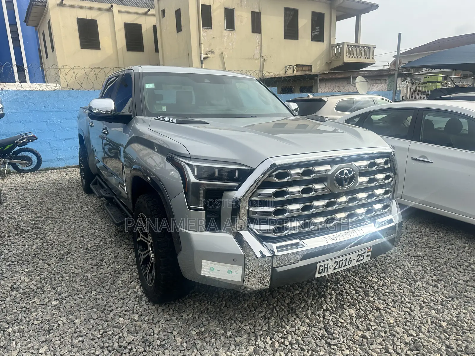 Toyota Tundra 1794 Edition CrewMax 5.5' Bed 2024 Gray