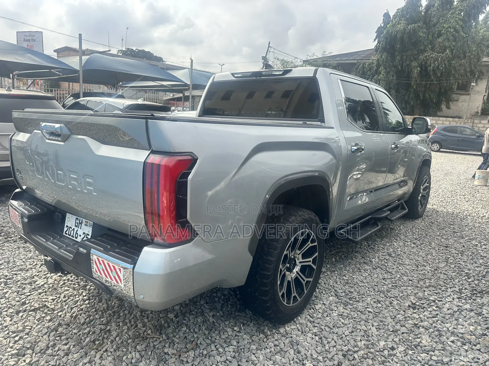 Toyota Tundra 1794 Edition CrewMax 5.5' Bed 2024 Gray