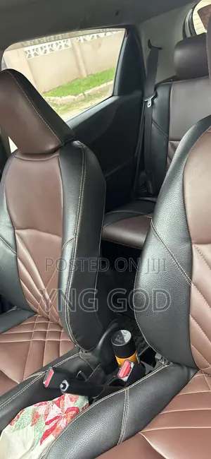 Toyota Vitz 2011 Black