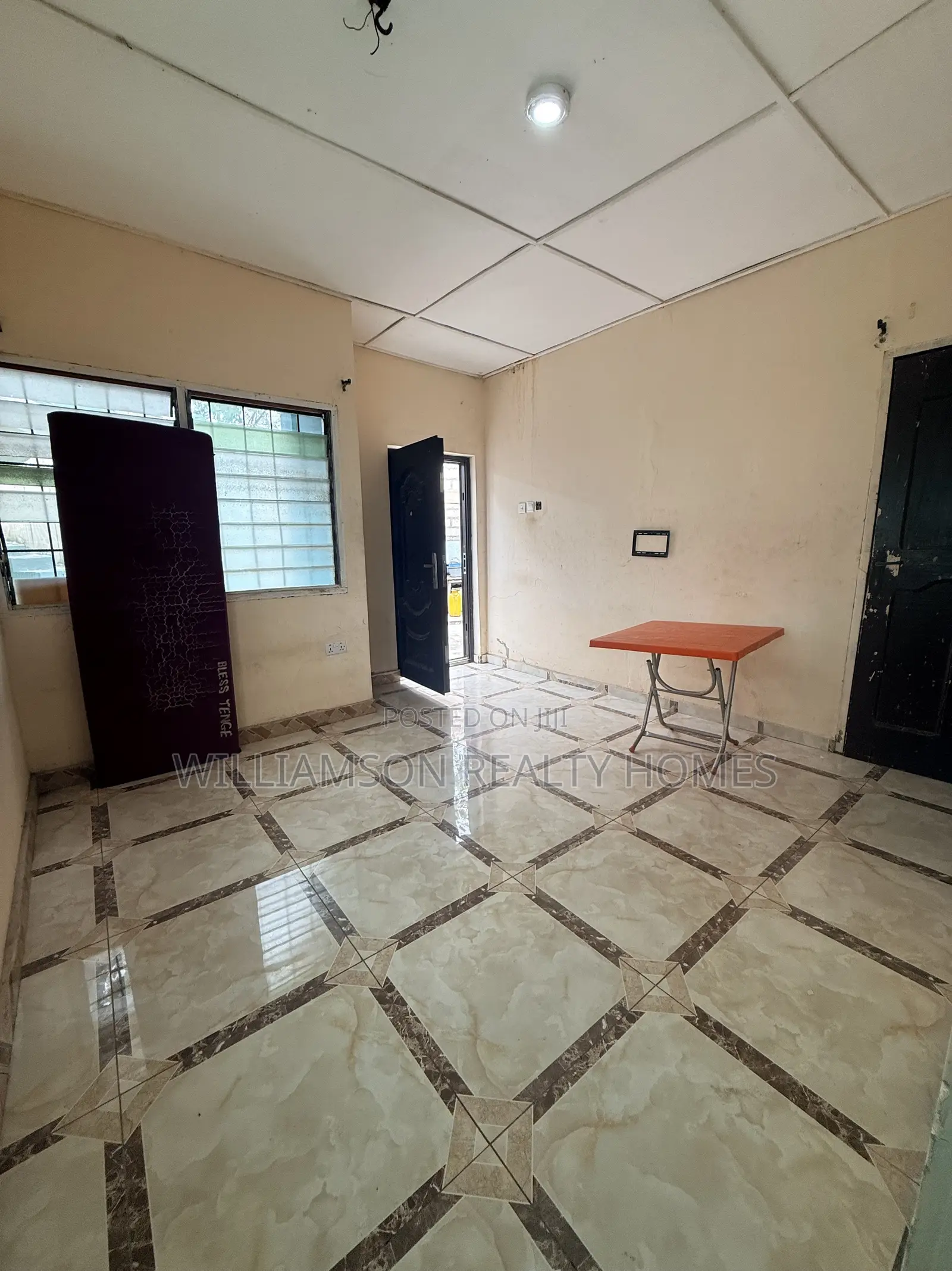 1bdrm Apartment in Community 18 Police, Spintex for rent