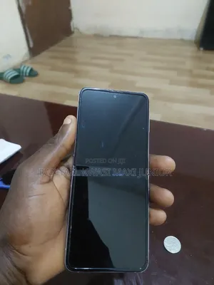 New Samsung Galaxy Z Flip 3 256 GB Pink