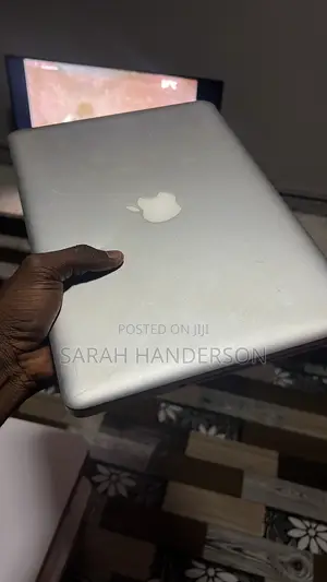 Laptop Apple MacBook 2012 6GB Intel Core i5 SSD 256GB