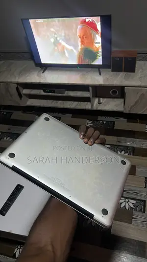 Laptop Apple MacBook 2012 6GB Intel Core i5 SSD 256GB